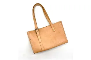 Seasoned No. 714 - Tote in Natural Tan