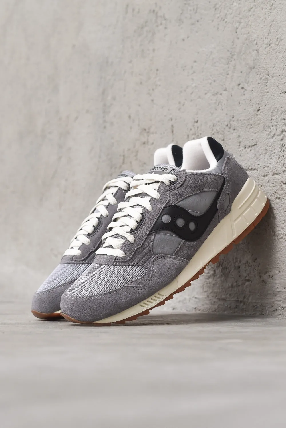 Shadow 5000 - Grey