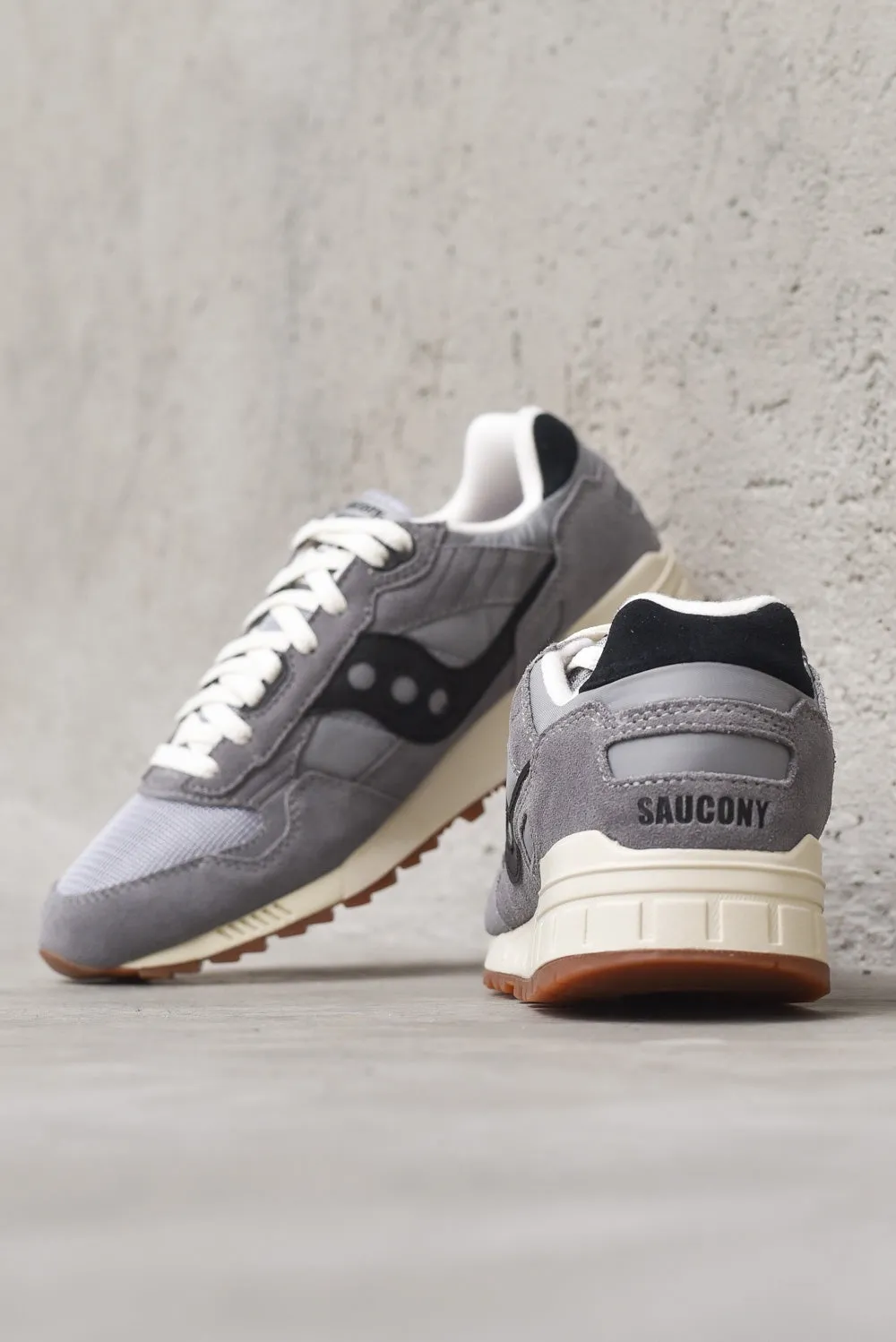 Shadow 5000 - Grey