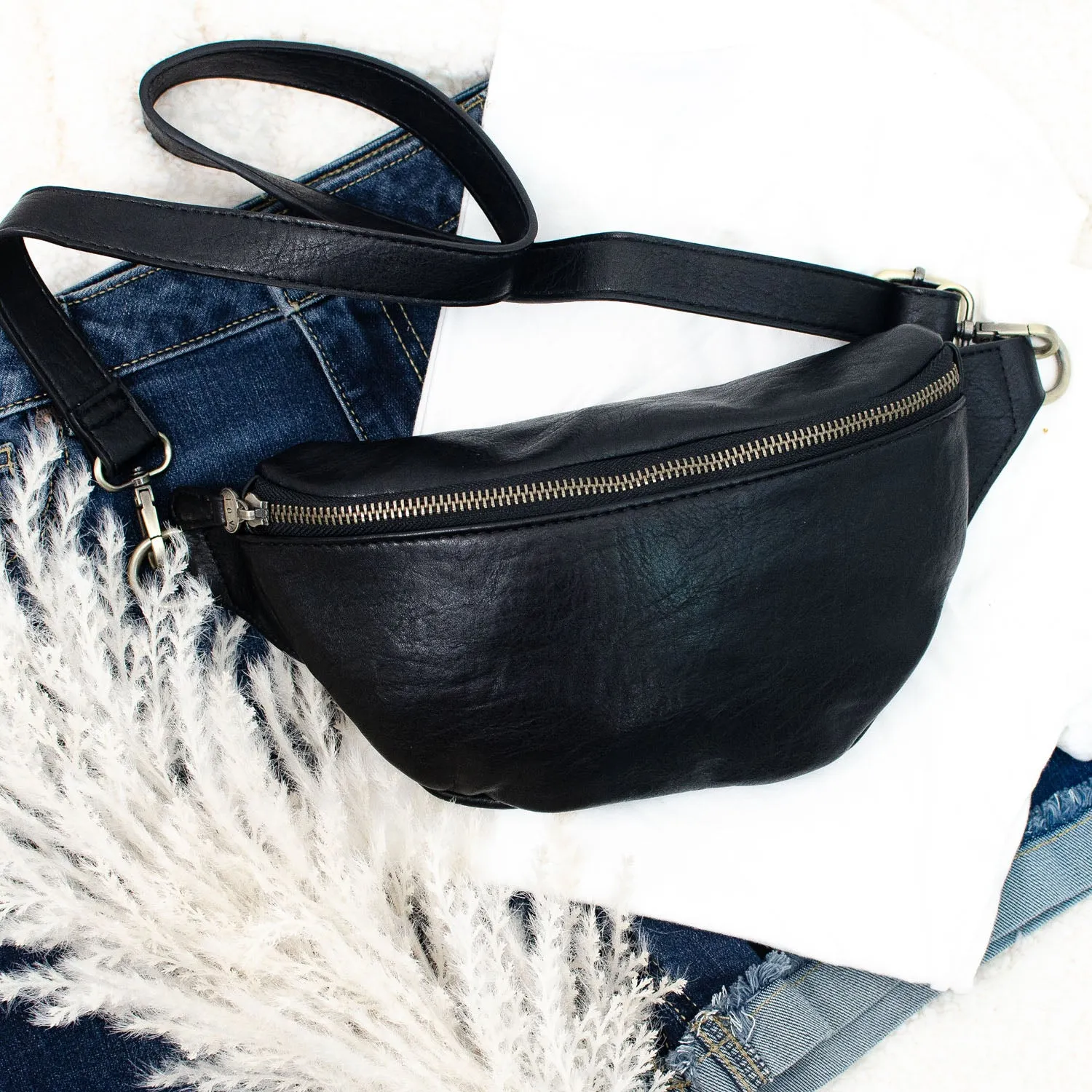 Shiloh Belt Bag - Monogrammed Fanny Pack - Sling Bag - 4 Colors