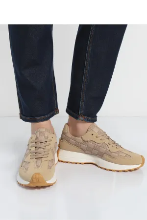 Sport Shoes model 210280 Inello