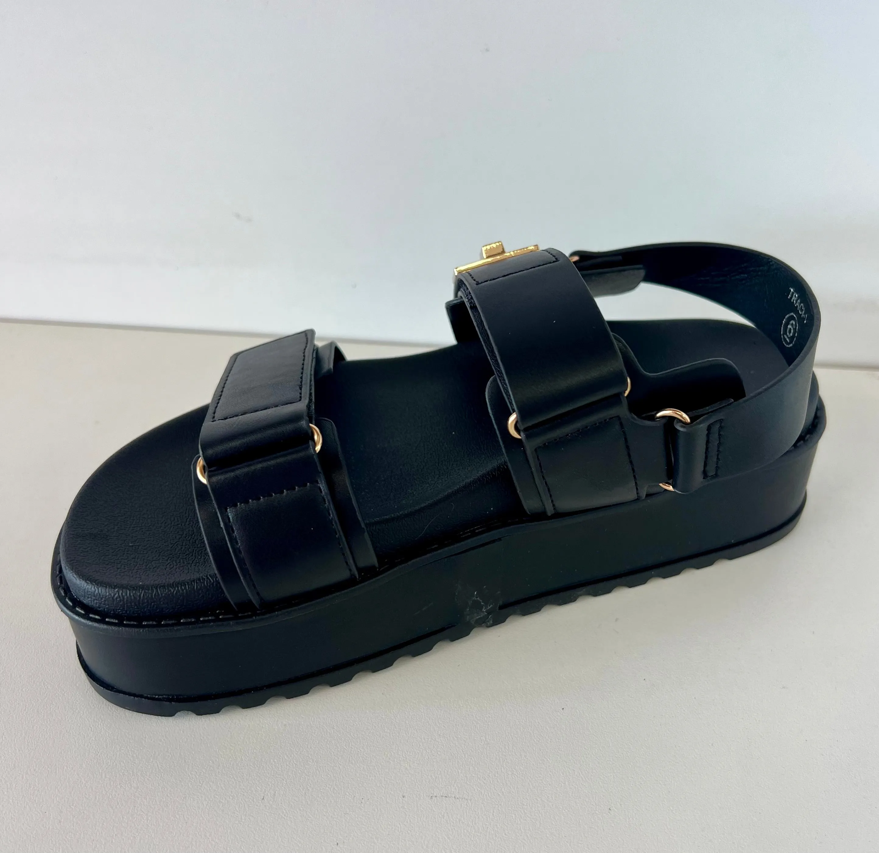 TRACI-1 Black
