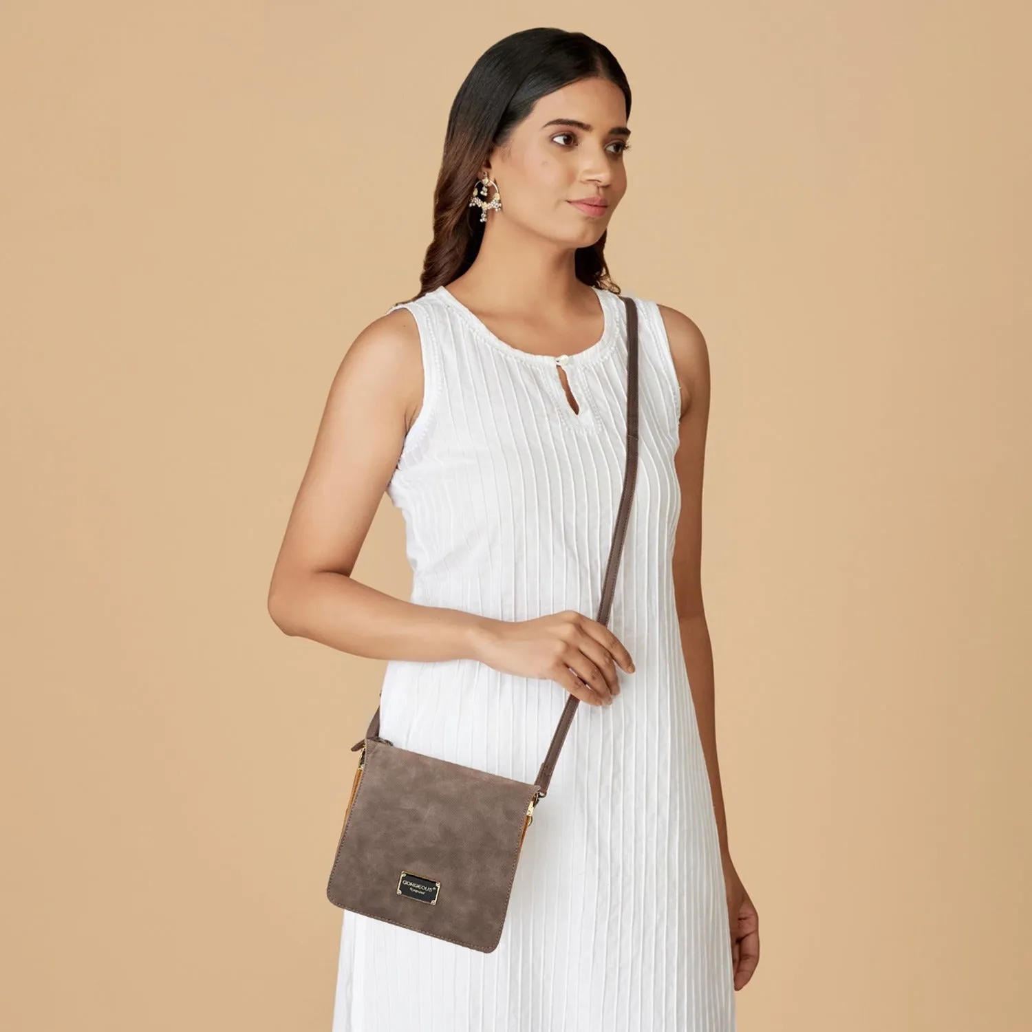 Trendy Grey Women's Sling Bag – Travel-Ready & Stylish