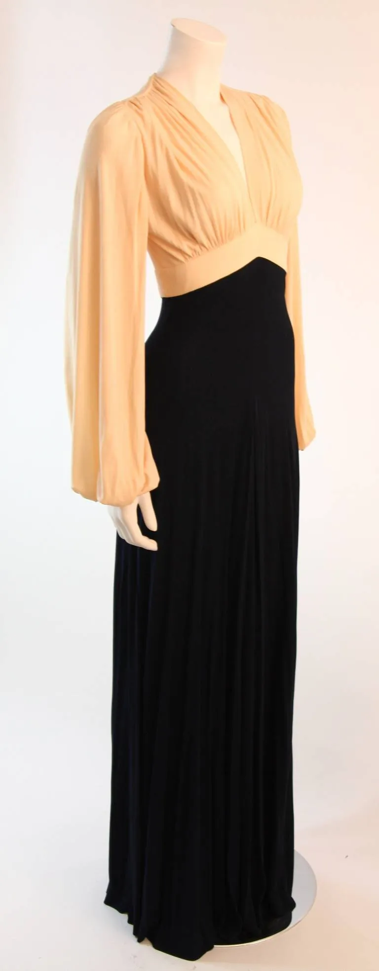 VICKY TIEL Bell Sleeve Cream and Navy Full Length Gown