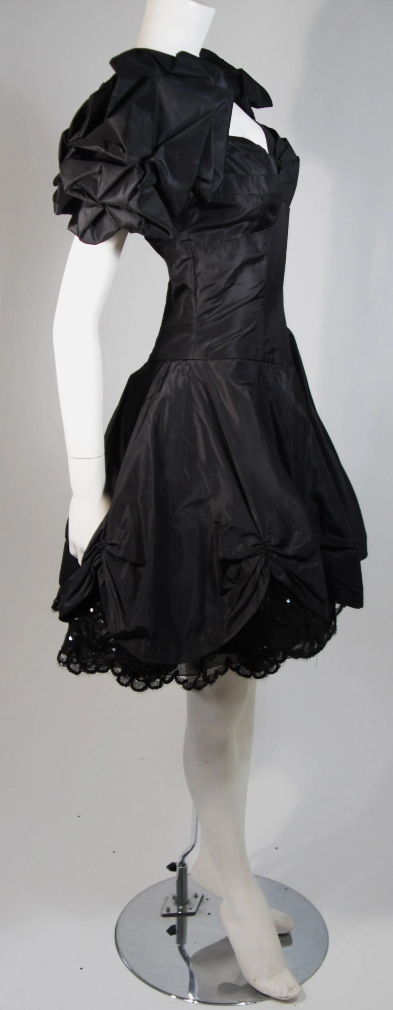 VICKY TIEL Black Sequin Lace Silk Cocktail Dress Size Small