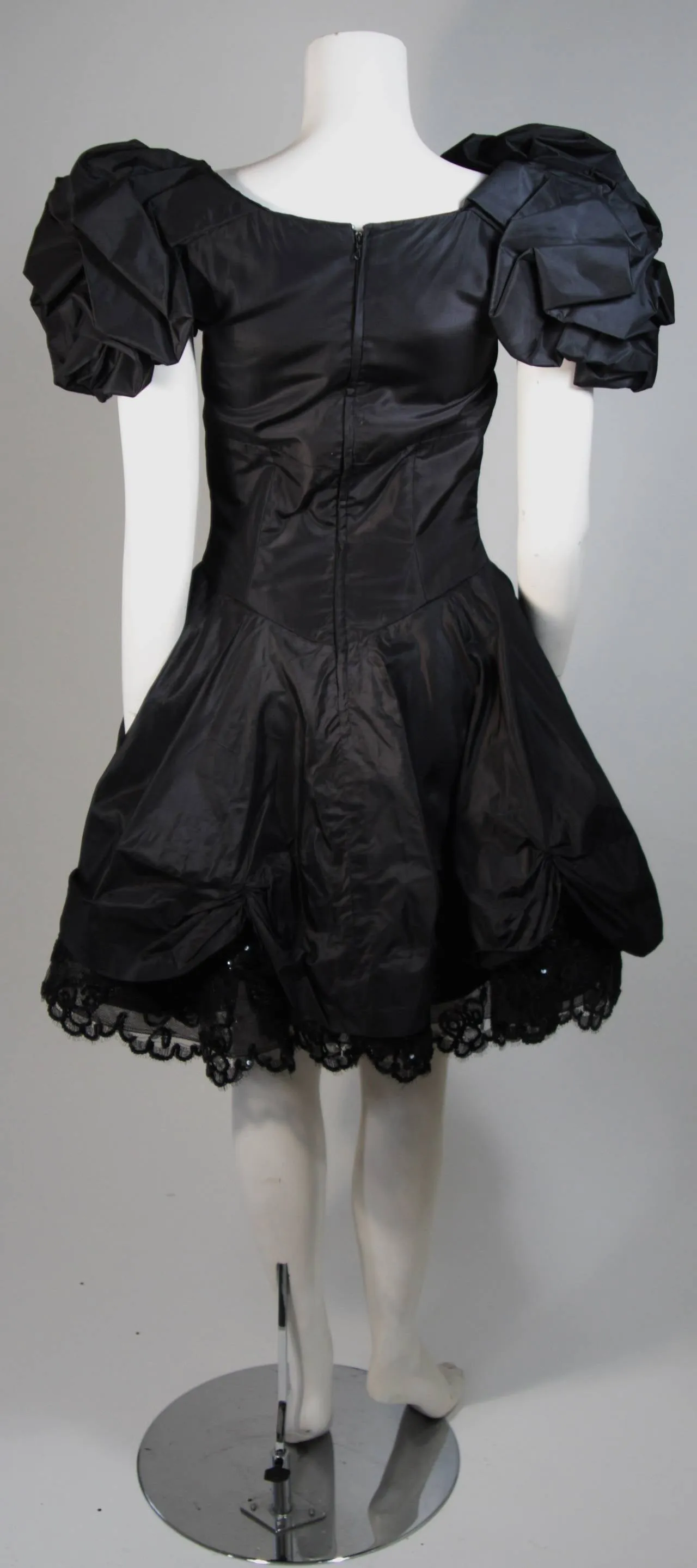 VICKY TIEL Black Sequin Lace Silk Cocktail Dress Size Small