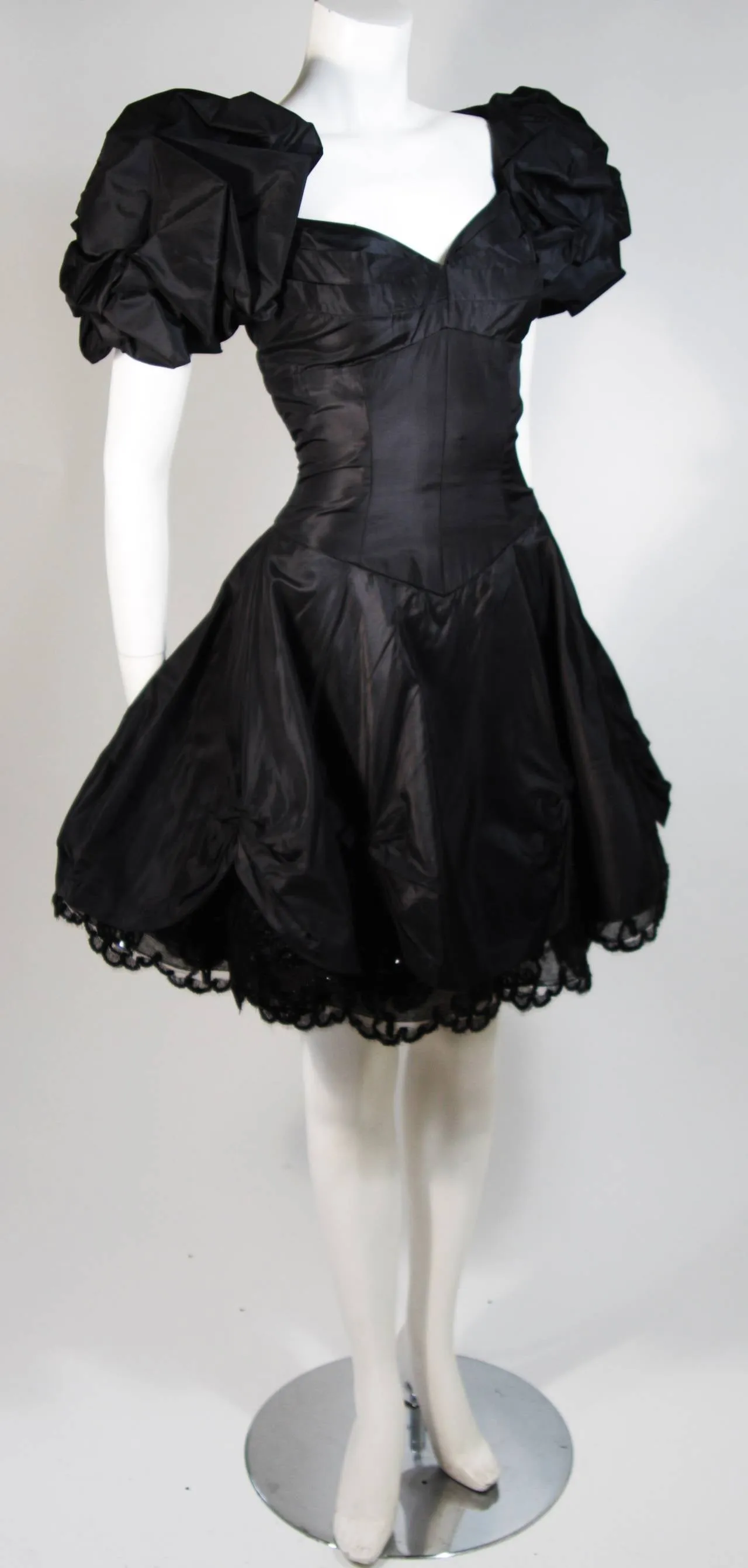 VICKY TIEL Black Sequin Lace Silk Cocktail Dress Size Small