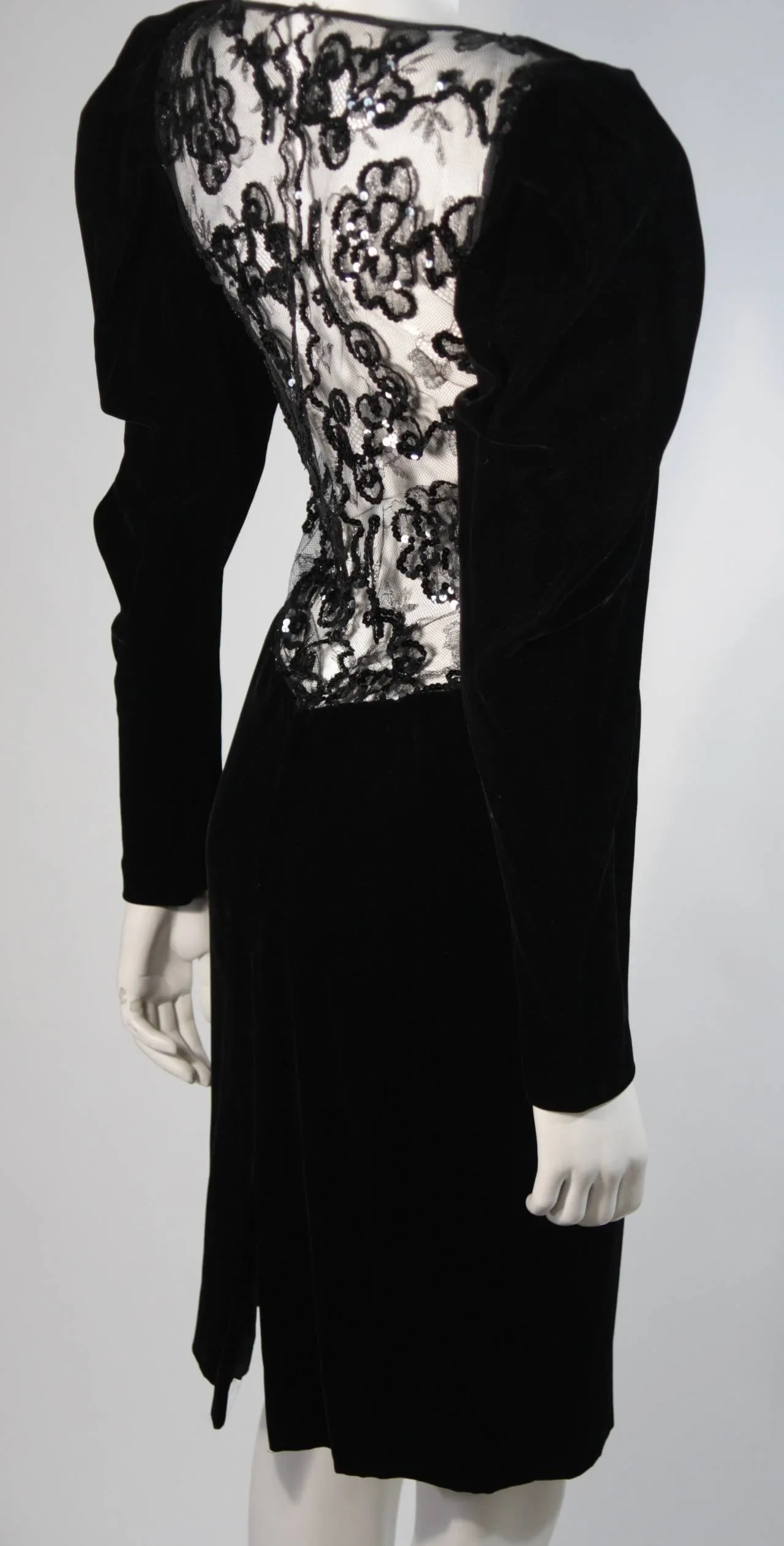 VICKY TIEL Black Velvet Cocktail Dress with Lace Back Size Small