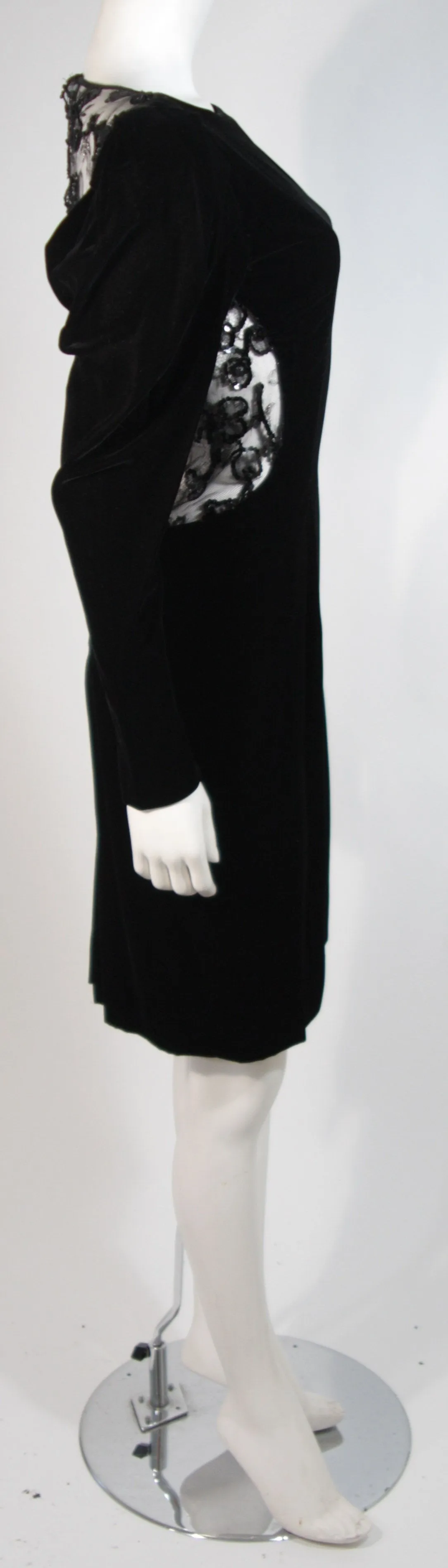 VICKY TIEL Black Velvet Cocktail Dress with Lace Back Size Small