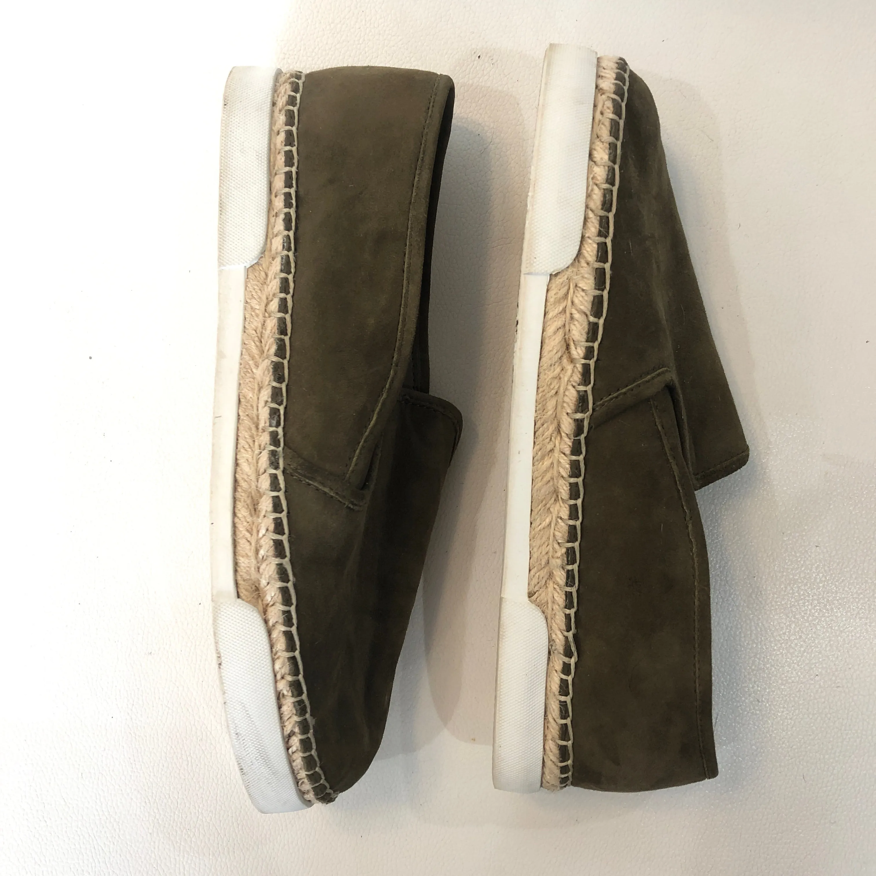 VINCE CAMUTO Olive Green Tambie Slip On Sneaker Size 9