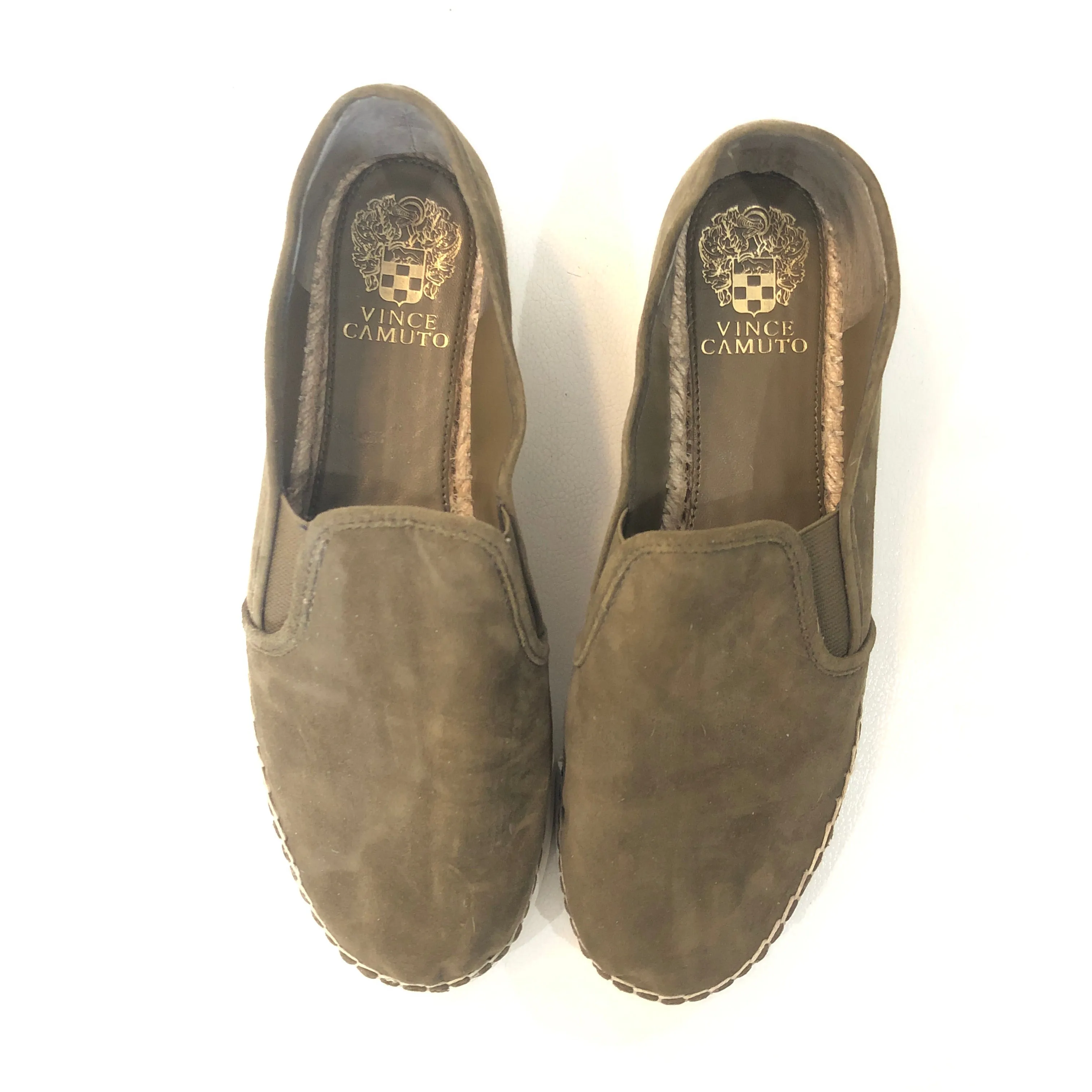VINCE CAMUTO Olive Green Tambie Slip On Sneaker Size 9