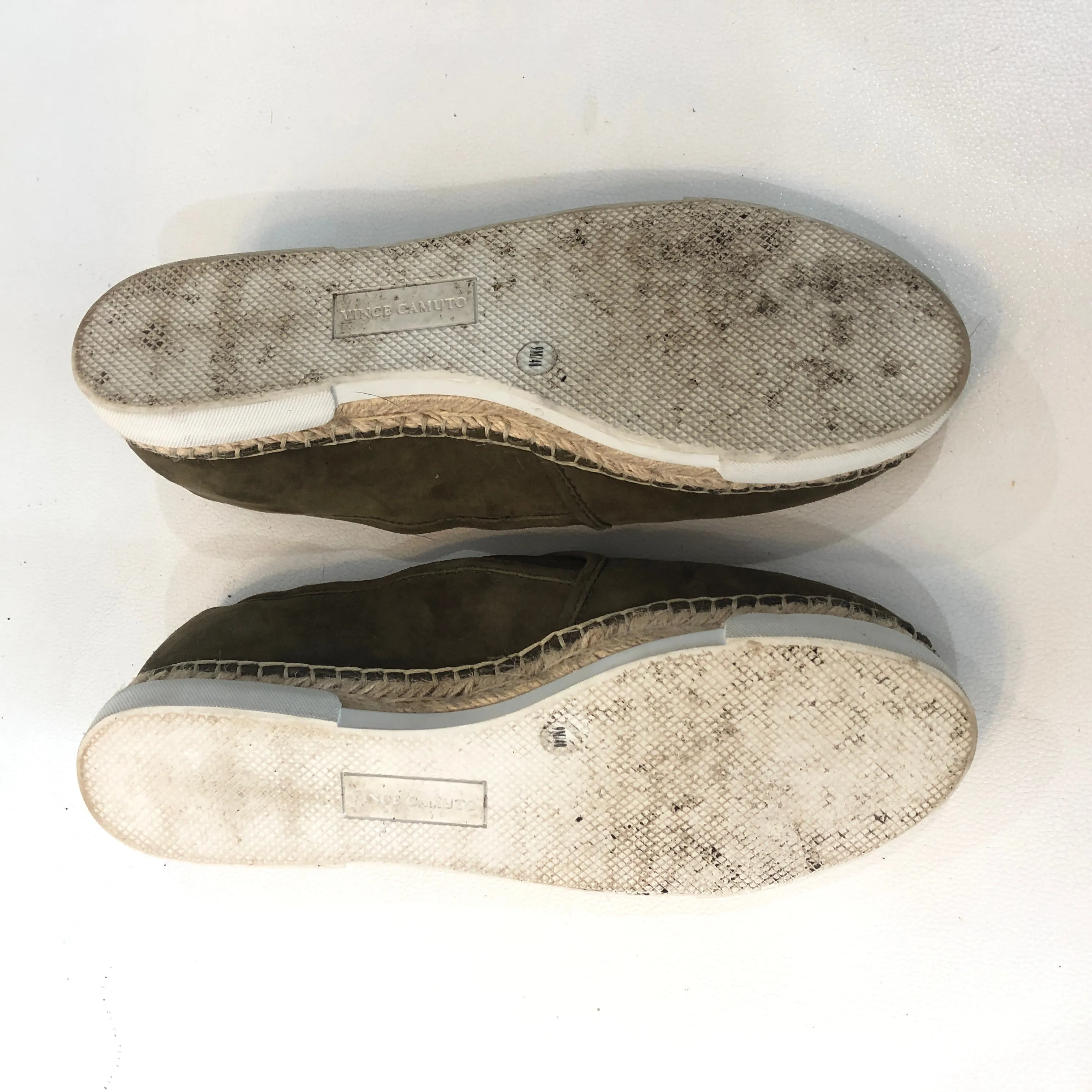 VINCE CAMUTO Olive Green Tambie Slip On Sneaker Size 9
