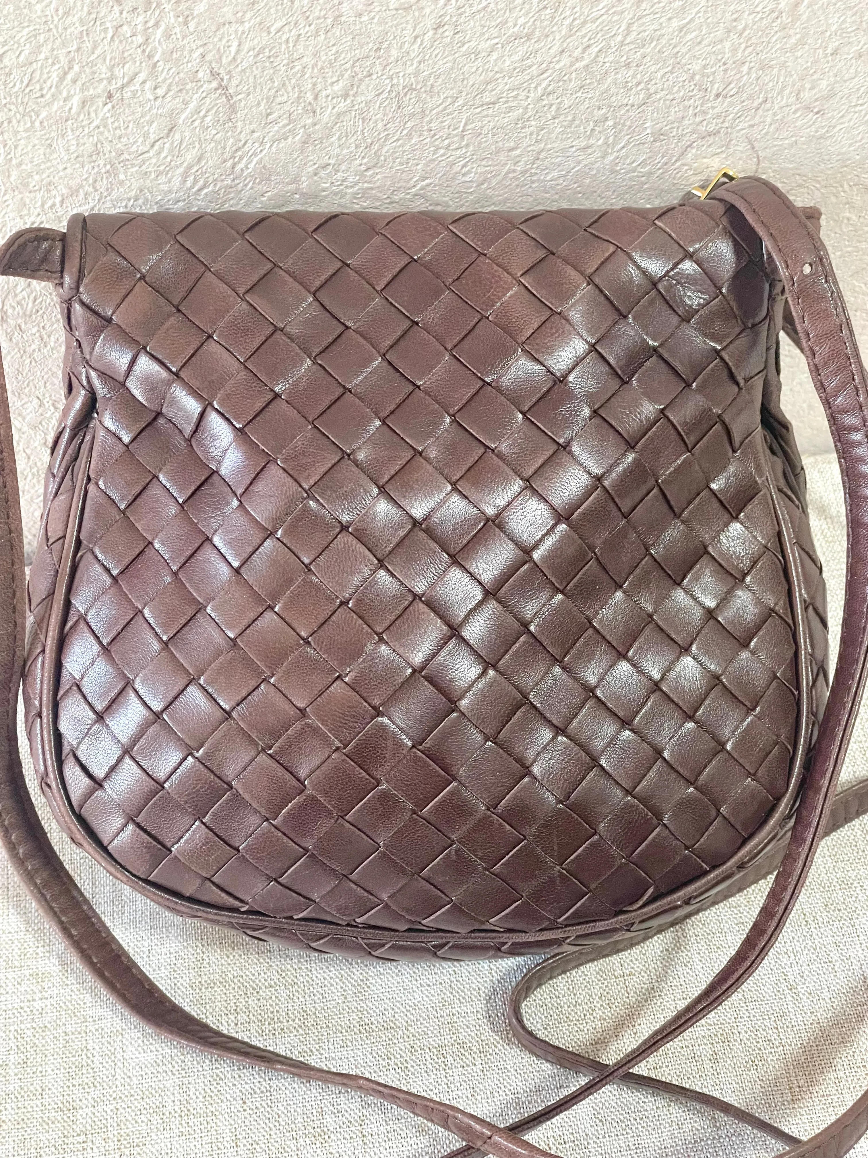 Vintage Bottega Veneta brown fisherman style intrecciato shoulder bag, mini purse. Unique piece you must have. 070218ys10