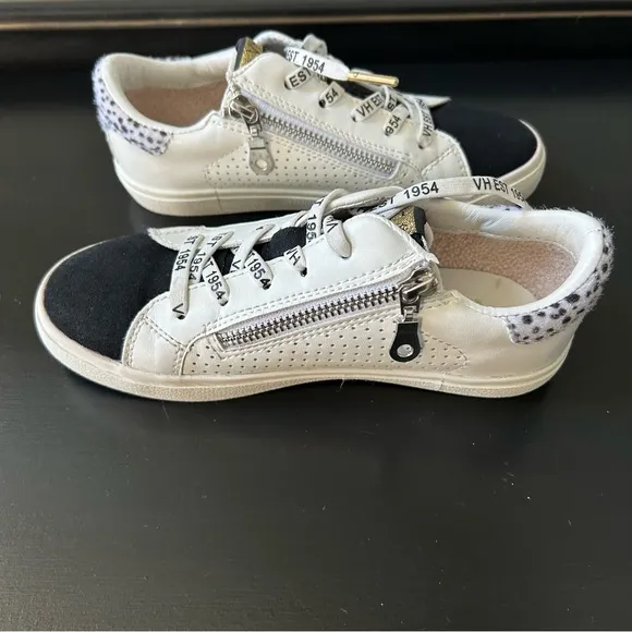 Vintage Havana Gadol Lace Up Black, White, Cheetah Mix Star Kids Sneakers Size 3
