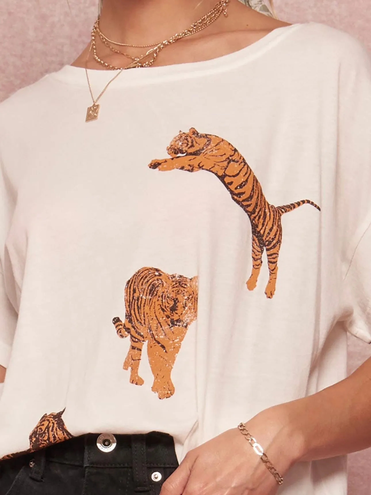 Vintage Tiger Tee: Ivory