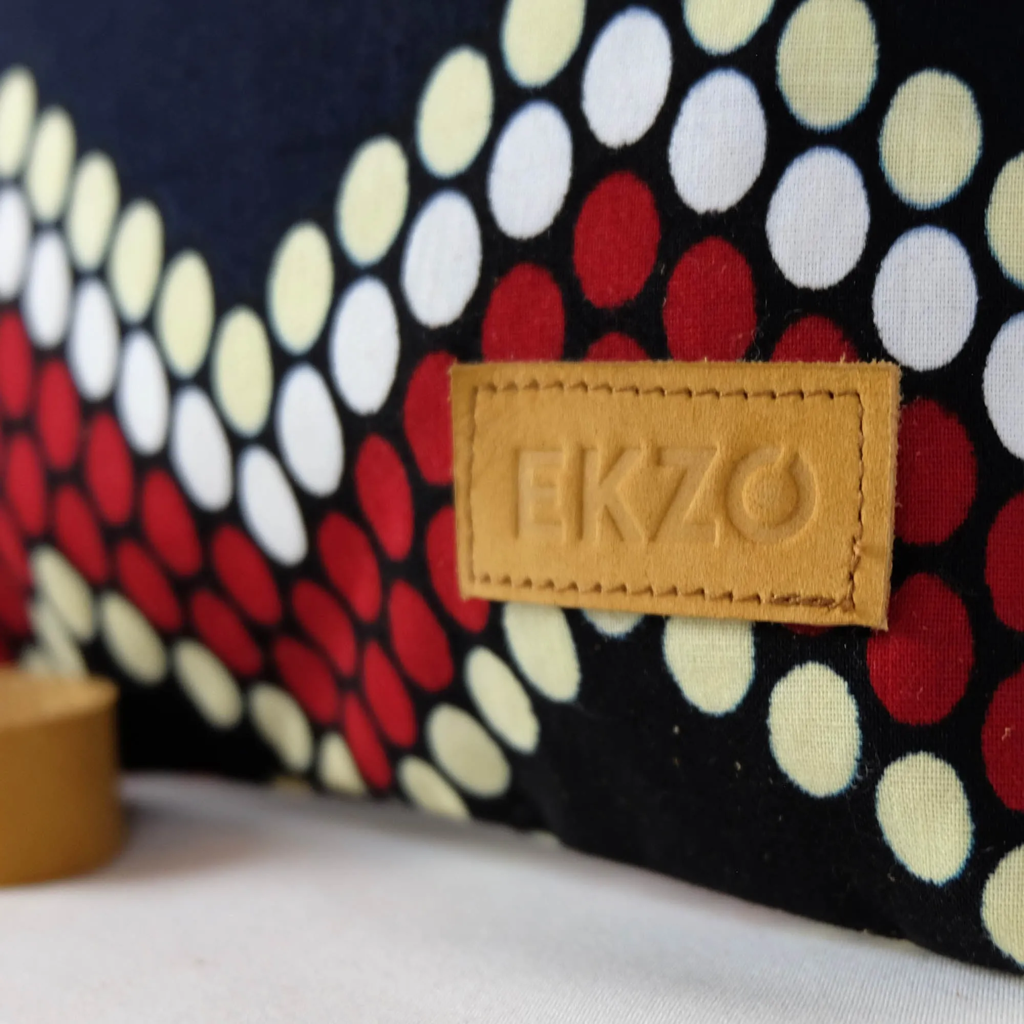 Wax Crossbody Bag - Usiku