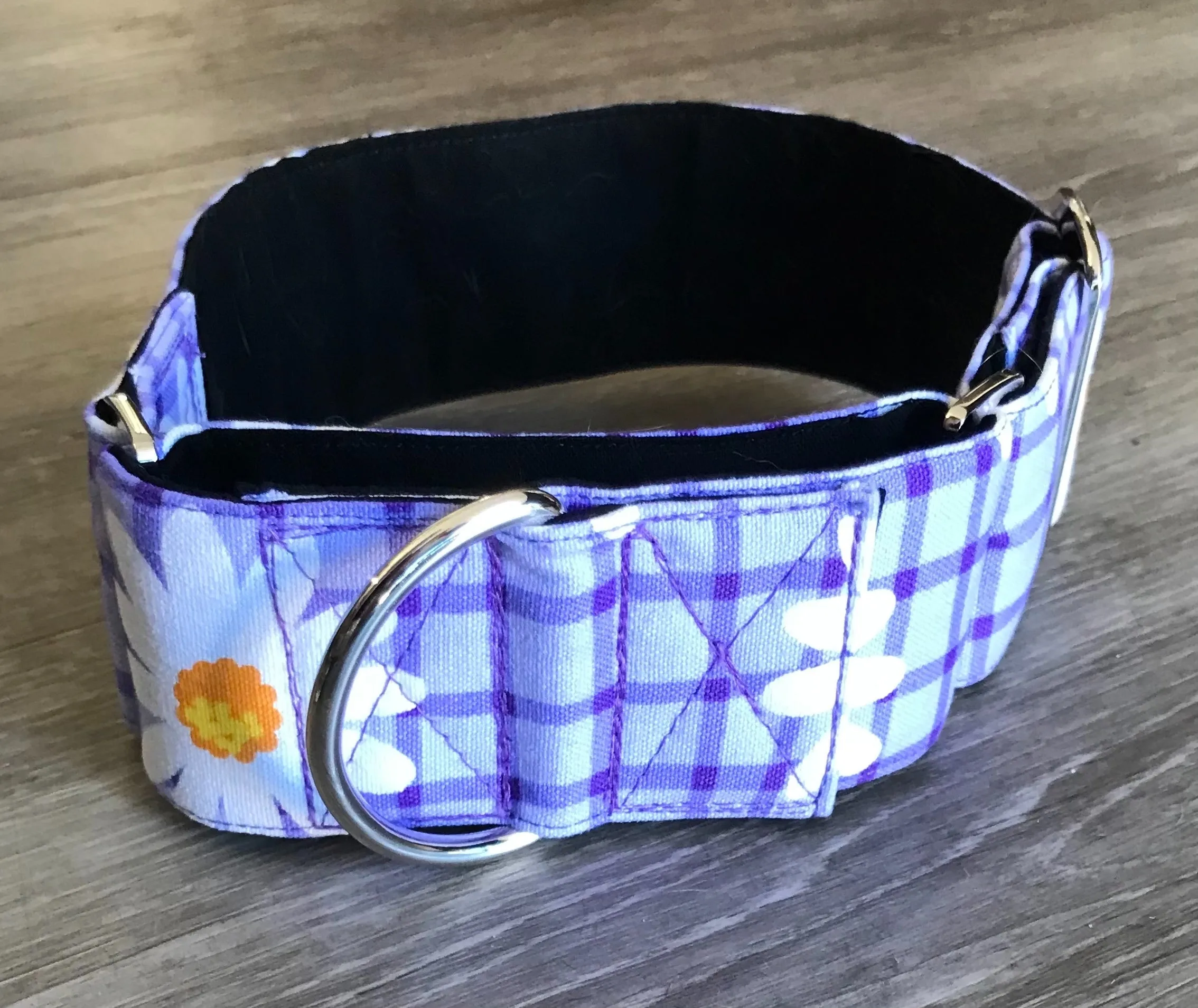 Wide Martingale collar purple daisies 50mm width