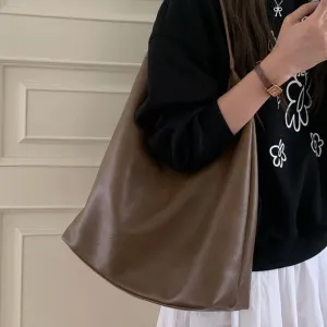 Women's Leather Large Capacity Underarm Commuter Idle Shoulder Bags