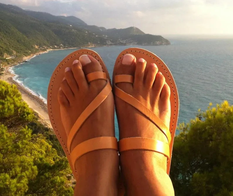 Womens leather sandals with straps